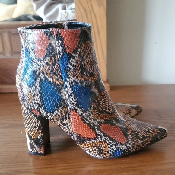 Blue and Orange Heeled Boots with Snakeskin Pattern - Picture 1 of 1